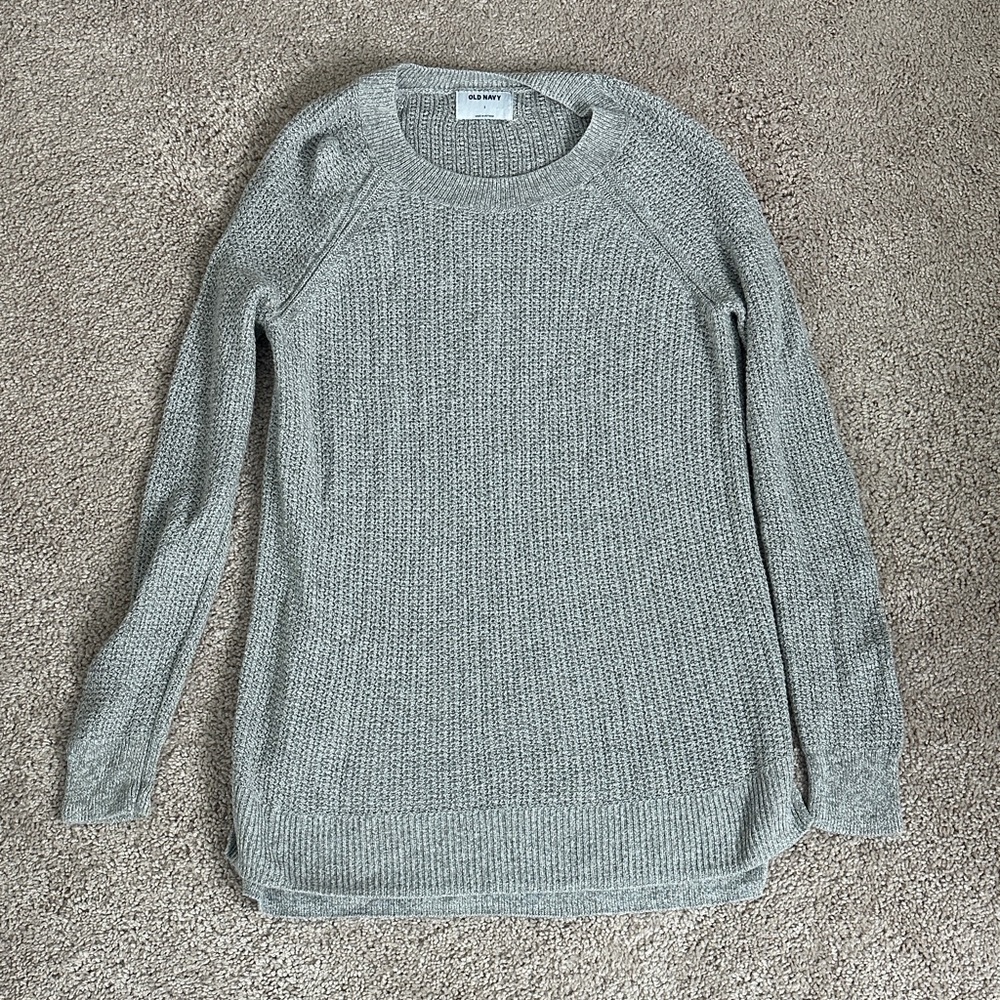 Old Navy Gray Knit Sweater